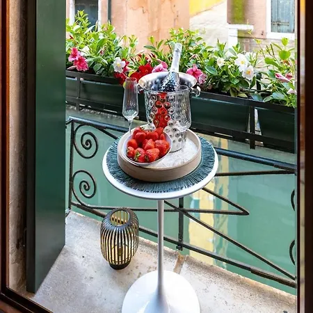 Corte De L'ogio San Marco Canal View Apartment *