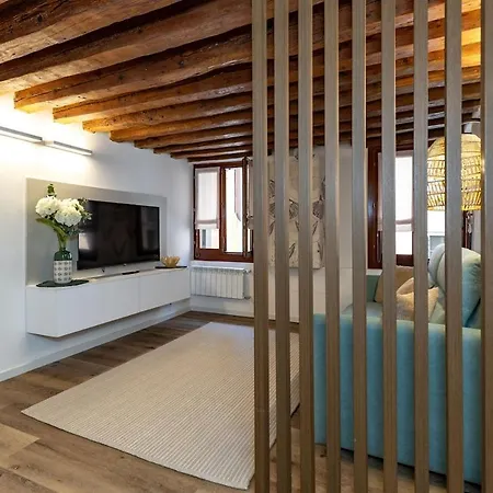 Corte De L'ogio San Marco Canal View * البندقية